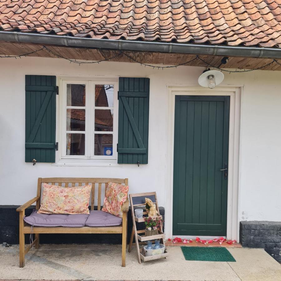Licques La Longere D'Ecottes B&B 외부 사진